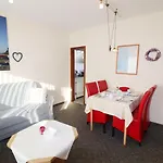 Haus Dithmarschen 1 Apartment Busum